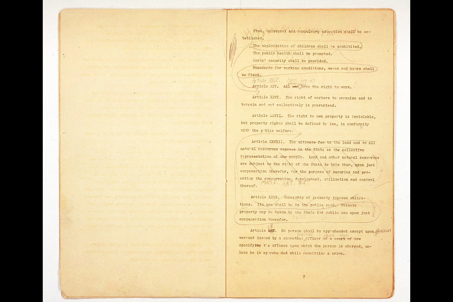 Constitution of Japan (GHQ Draft)(larger)